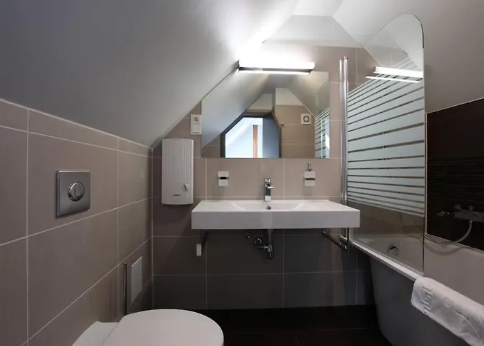 Hotel Landgasthaus Jaegerhof By Nordicon Gmbh Leverkusen